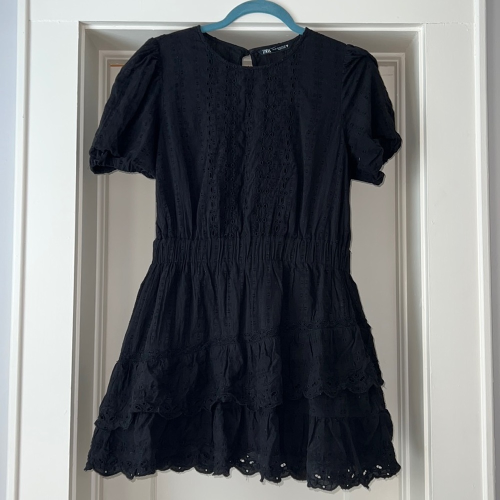 Zara black dress. Puff sleeve and eyelet details on dress. Size M.